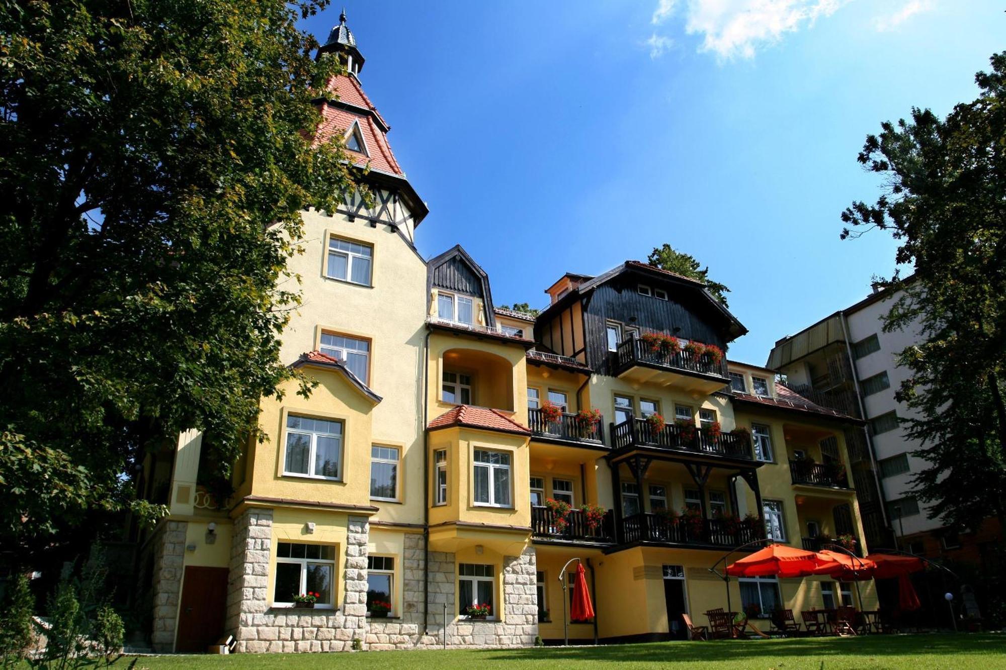 Villa Carmen Kudowa Zdroj Luaran gambar